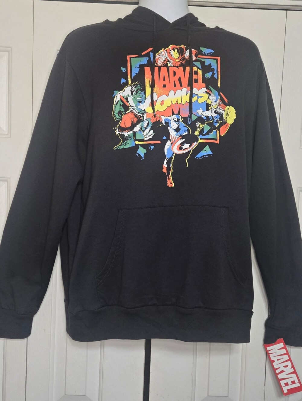 Marvel Comics The Avengers Hoodie Sweatshirt Mens Large NWT Black Retro Graphic